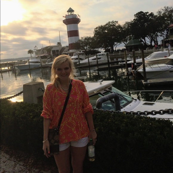 Lilly Pulitzer pink & gold top! ✨🌴 - Picture 2 of 8